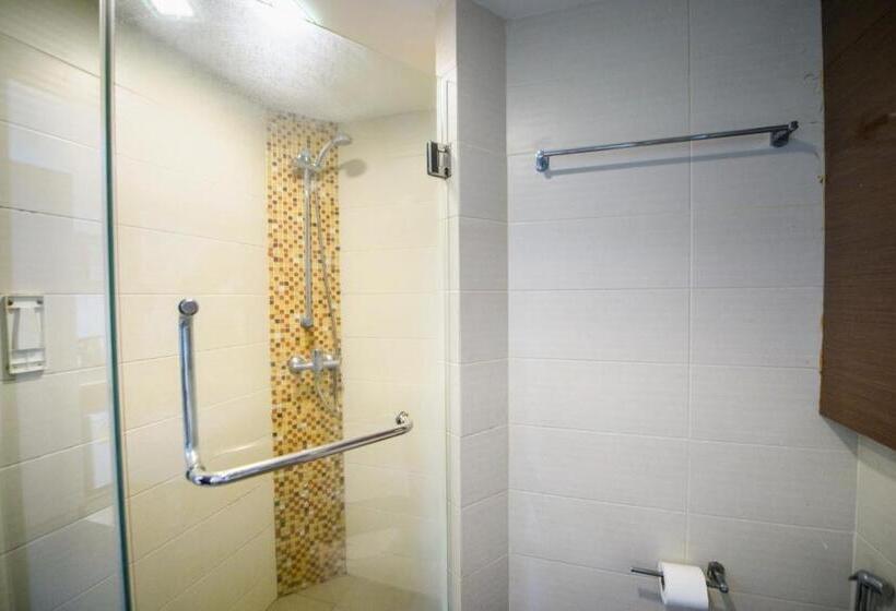 Suite, Scandia Beach