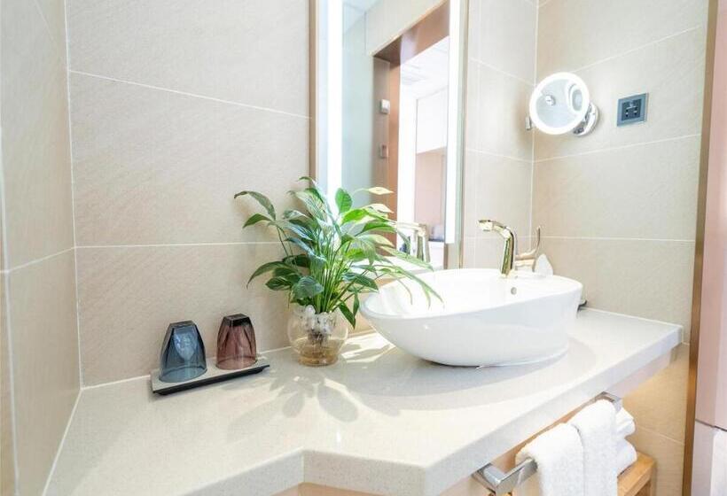 Люкс Повышенной Комфортности, Lavande Hotel Zhongshan Tanzhou