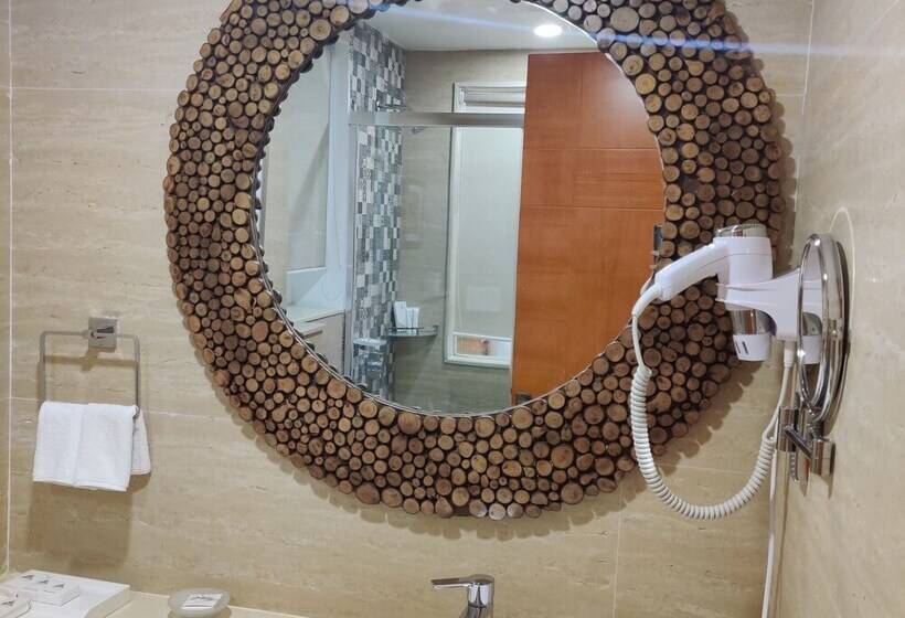 Представительский номер с видом, Yog Wellness Resort & Spa By Amritara