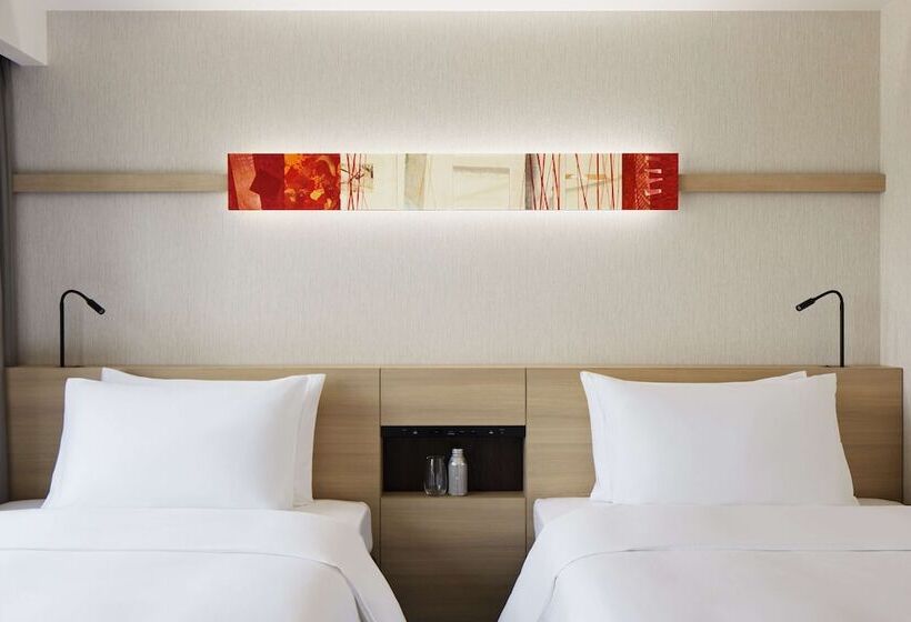 Люкс, Hyatt House Kanazawa