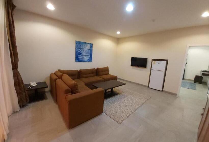 کلبه ییلاقی, Sea Club Resort