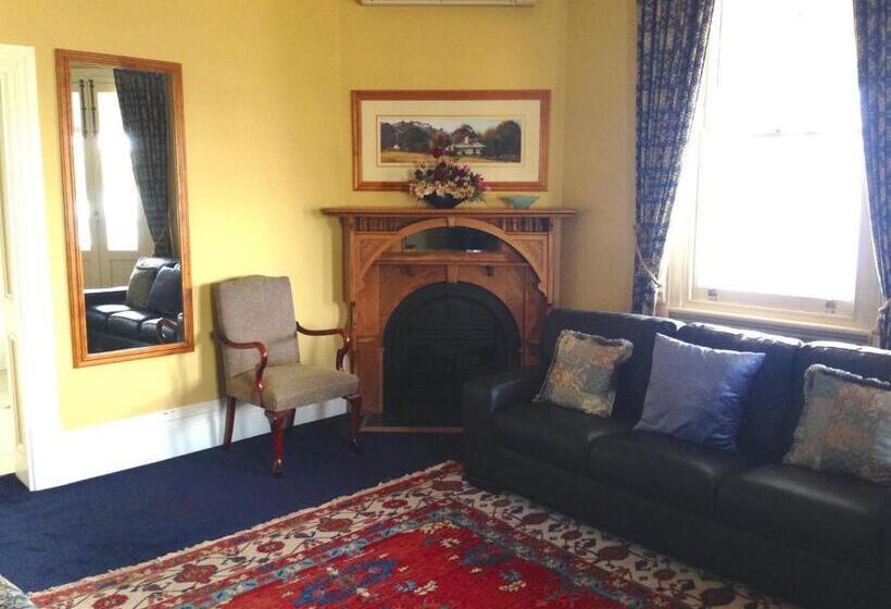 스위트, The York Palace Accommodation