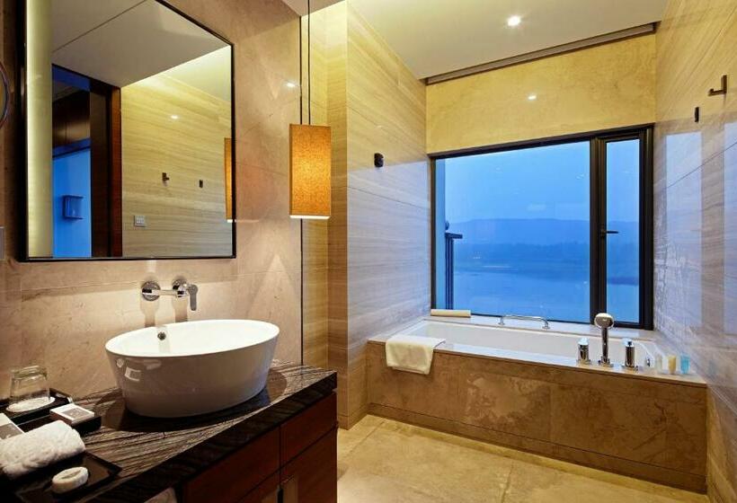 Номер Deluxe Вид на Озеро, Jinling Resort Tianquan Lake