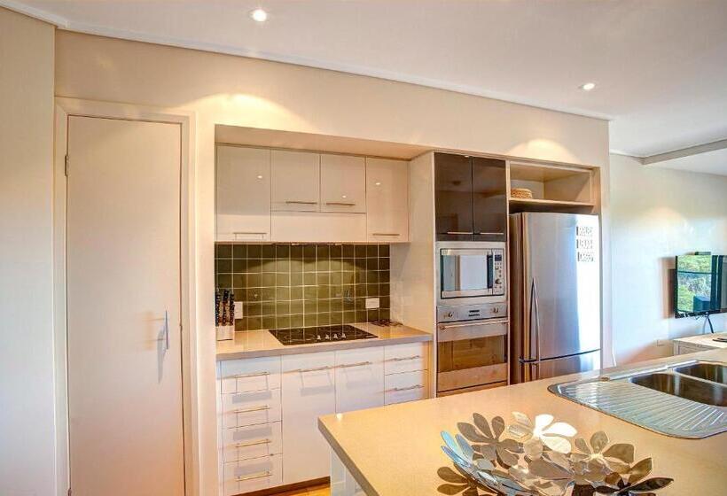 침실 1개 아파트, Loka Santi 10   Beachfront Unit