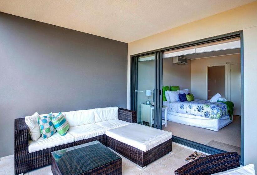 침실 1개 아파트, Loka Santi 10   Beachfront Unit
