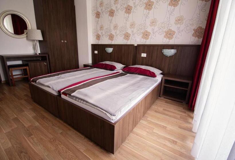 اتاق استاندارد با بالکن, Penzion šterk