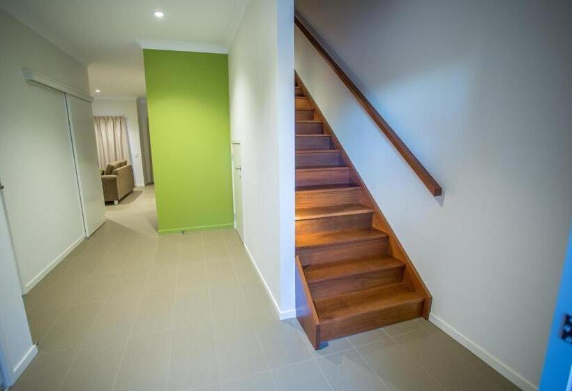 شقة 3 غرف, Spinifex Motel And Serviced Apartments