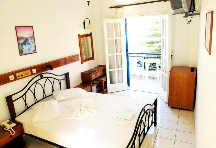Chambre Standard, Levante Beach