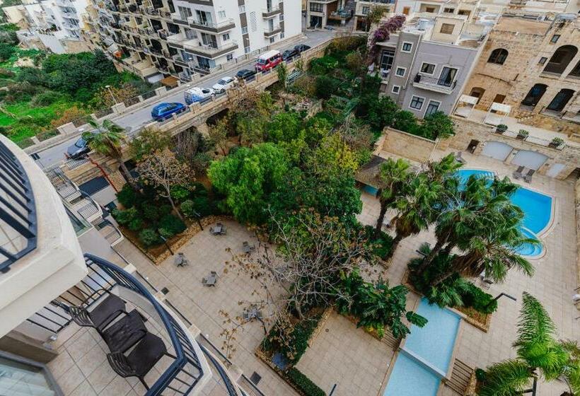 سوئیت جونیور با چشم‌انداز باغ, Maritim Antonine Hotel & Spa