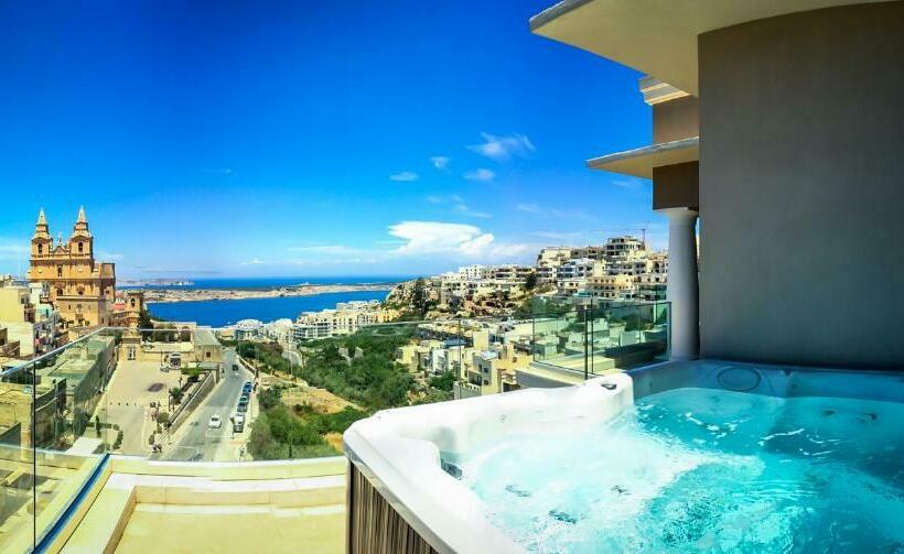 سوئیت با وان آب گرم, Maritim Antonine Hotel & Spa