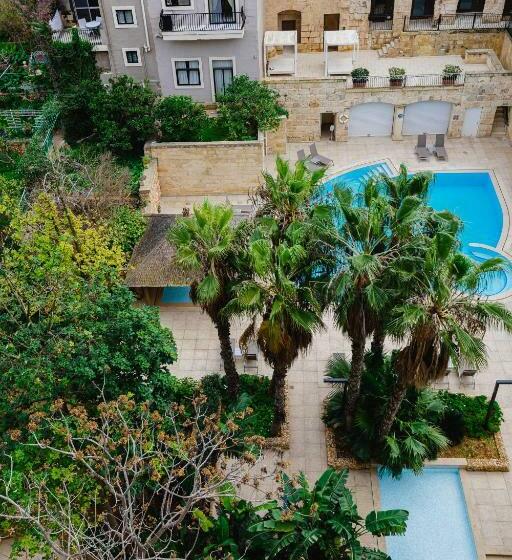سوئیت جونیور خانوادگی, Maritim Antonine Hotel & Spa