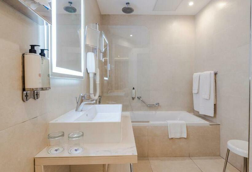 اتاق لوکس با بالکن, Maritim Antonine Hotel & Spa