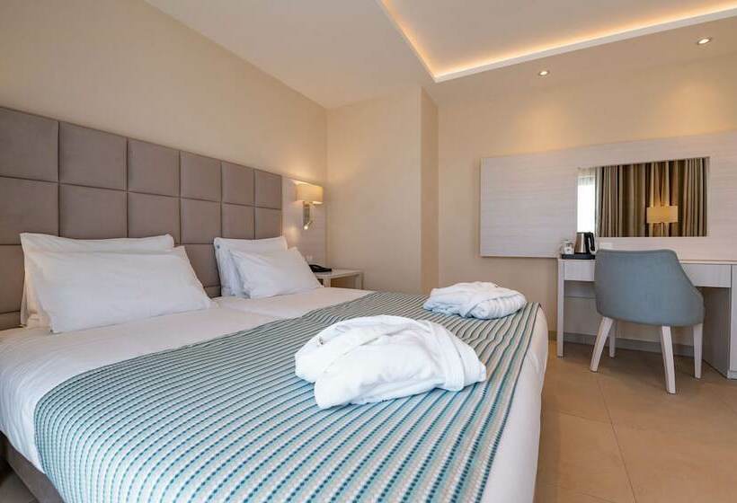 اتاق لوکس با بالکن, Maritim Antonine Hotel & Spa