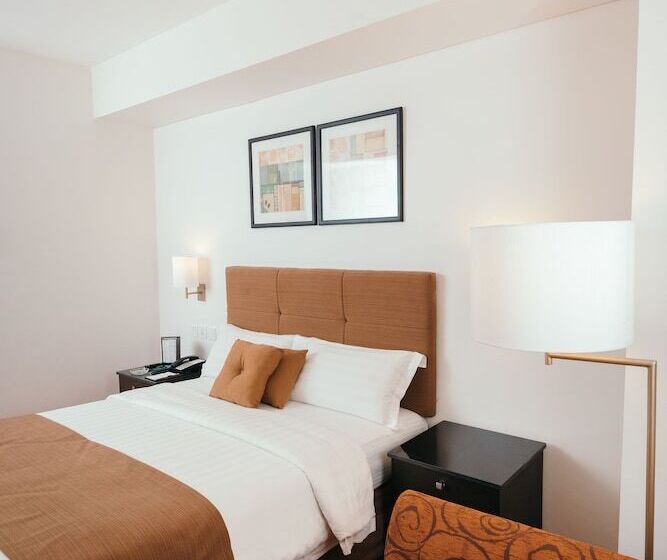 Номер Стандарт, City Garden Hotel Makati