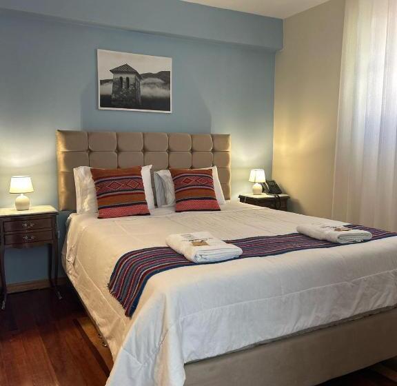 اتاق لوکس, Casona Checacupe
