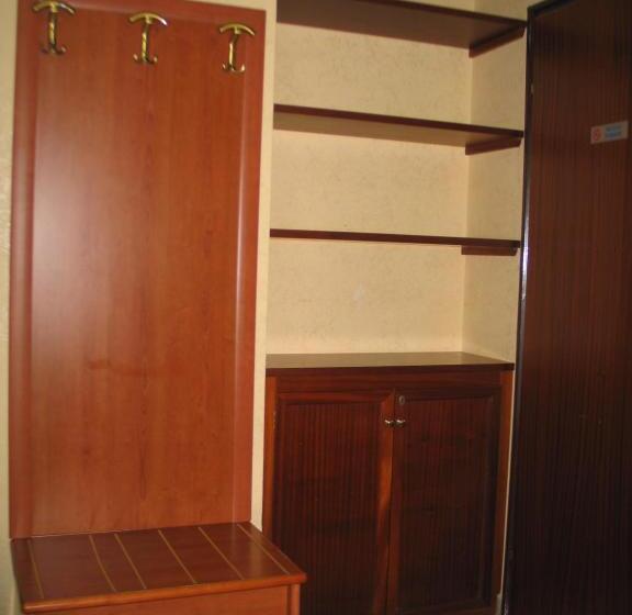 Апартаменты 3 Спальни, Bed & Breakfast Minu