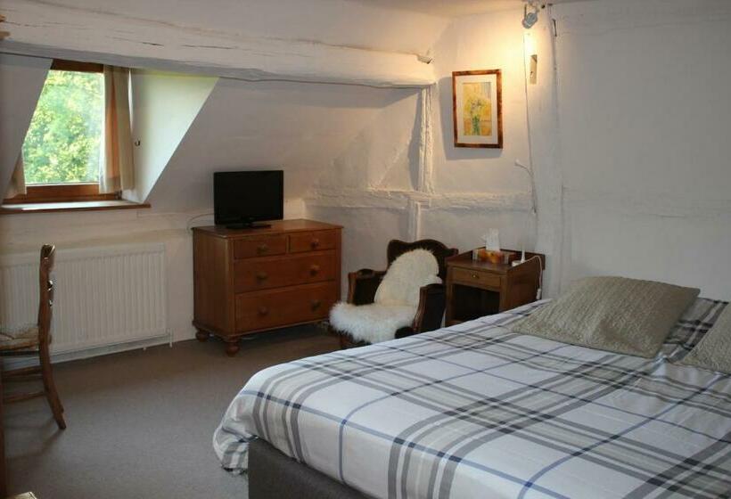 ガーデンビュースタンダードルーム, Auberge Du Val D Aisne