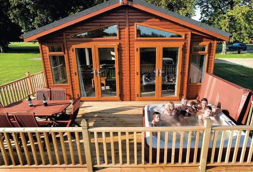Апартаменты 2 Спальни, Athelington Hall Farm Lodges
