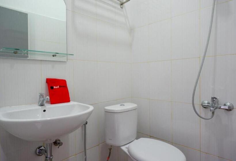 Номер Стандарт, Reddoorz Near Alun Alun Kaliwungu Kendal