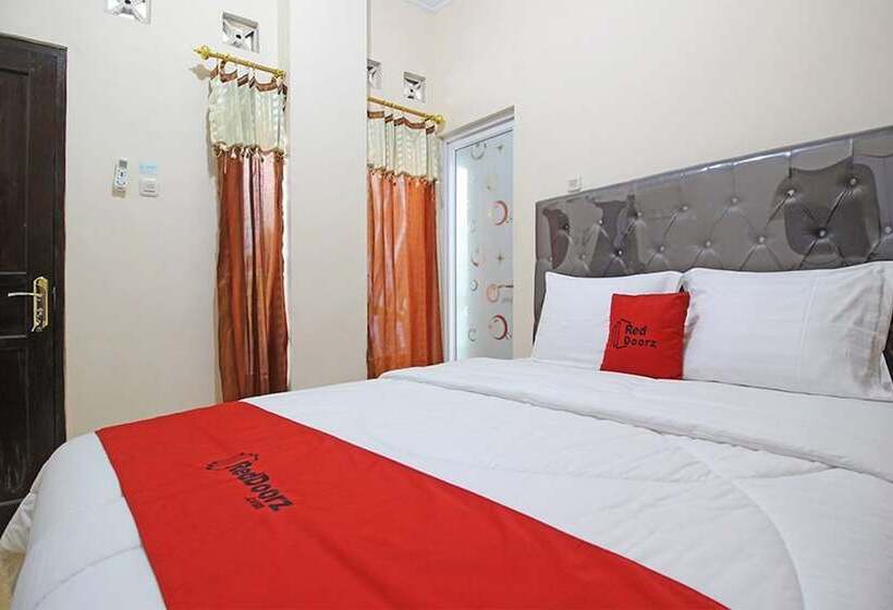 Номер Economy, Reddoorz @ Palagan 3