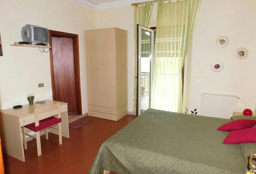 Номер Стандарт с Террасой, Valle Degli Etruschi B&b