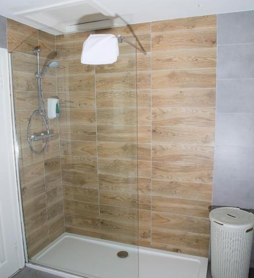 침실 4개 주택, Bella Vista Hotel & Self Catering Suites