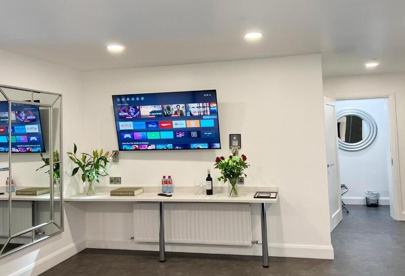 스위트, Bella Vista Hotel & Self Catering Suites