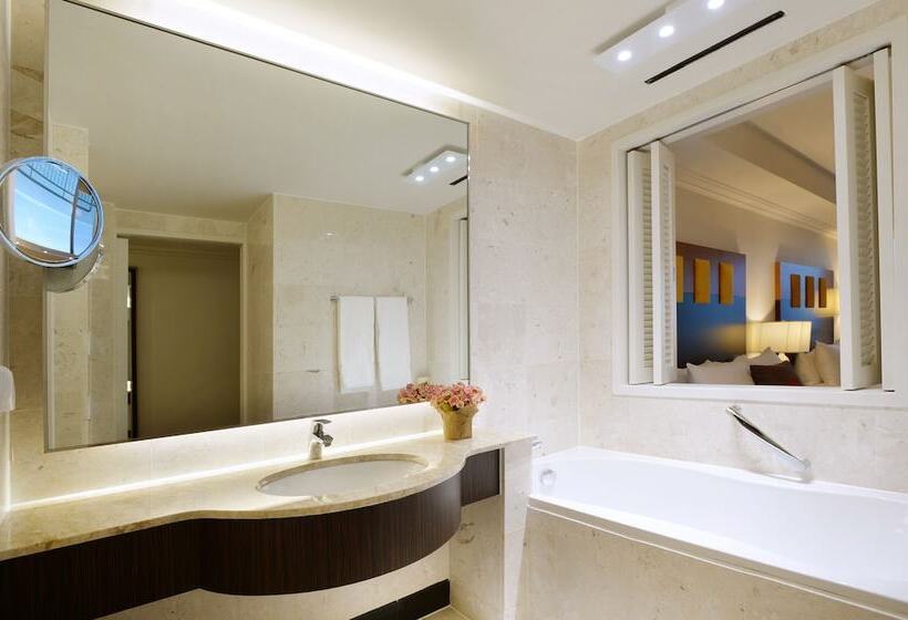 Номер Стандарт Двуспальная Кровать, Ramada Plaza By Wyndham Jeju Ocean Front