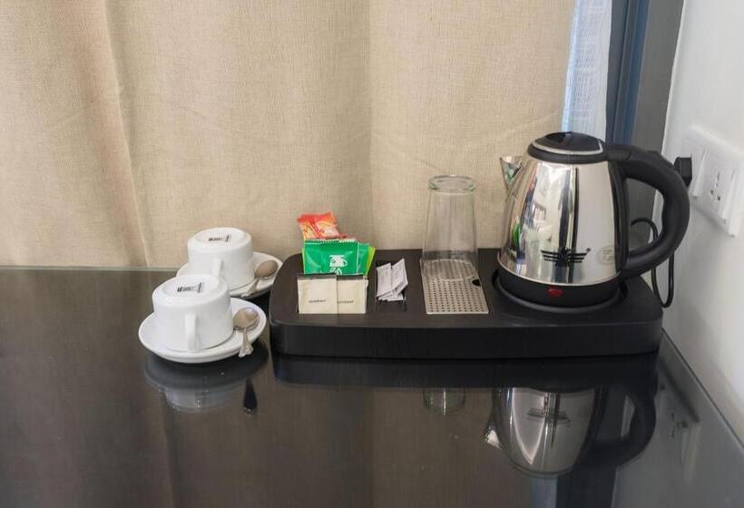 غرفة ديلوكس ثلاثية, Viveka Hotel Colombo