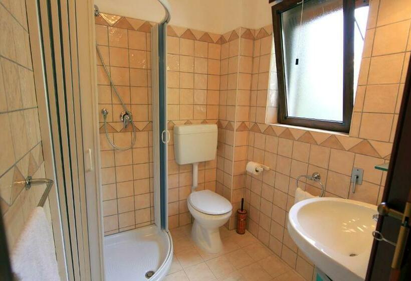 Номер Стандарт, B&b Le Querce