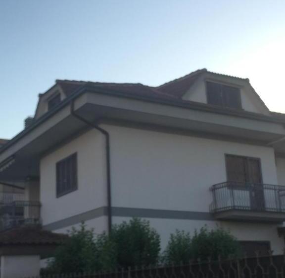 Семейный Номер, La Maison Blanche