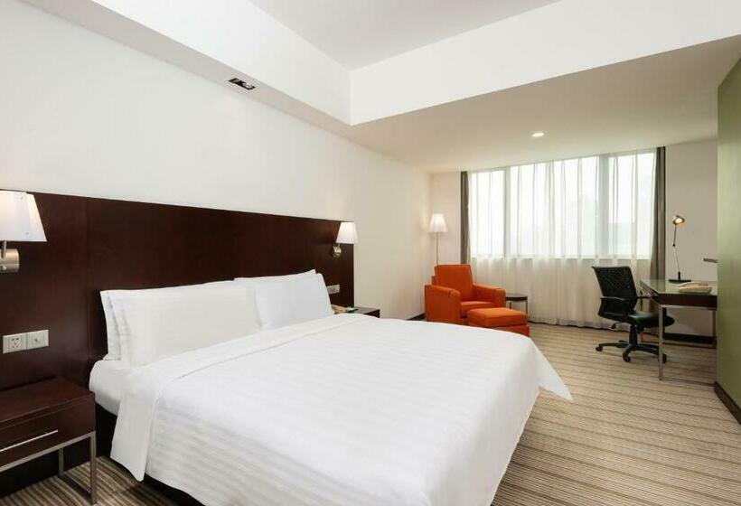 اتاق استاندارد با تخت بزرگ, Holiday Inn Shanghai Vista, An Ihg