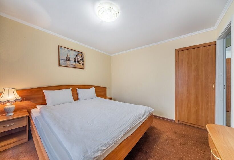 سوییت جونیور, Park Hotel Fili