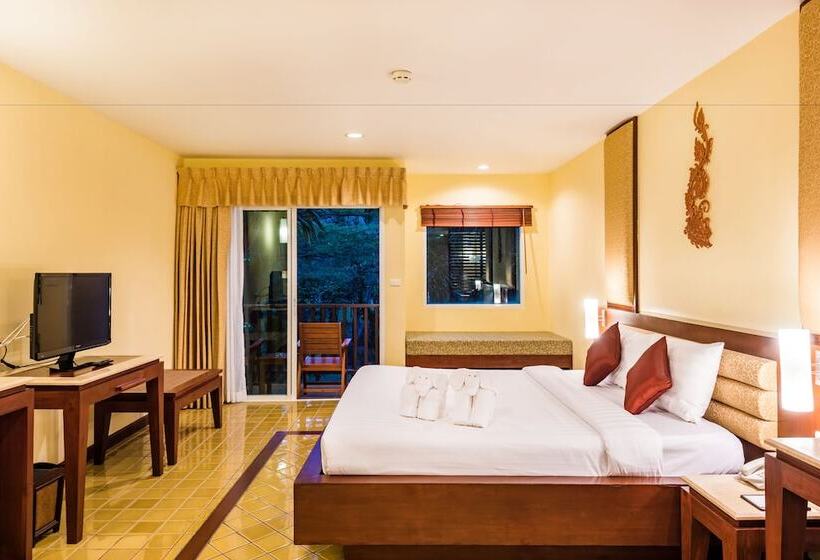 Deluxe Room, Duangjitt Resort, Phuket