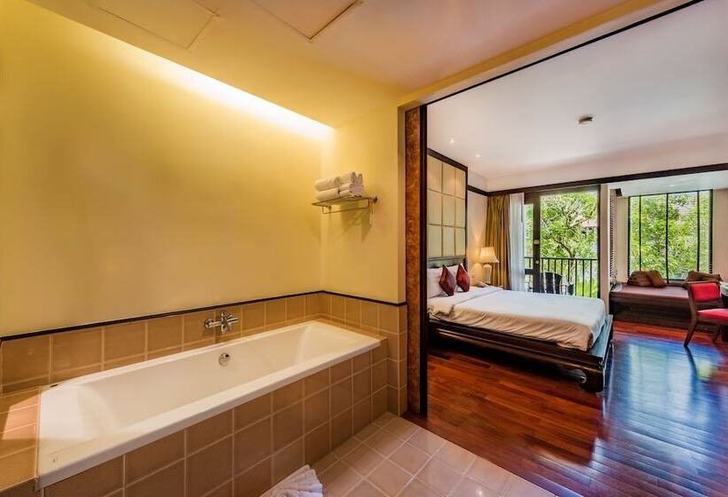 Deluxe Room, Duangjitt Resort, Phuket