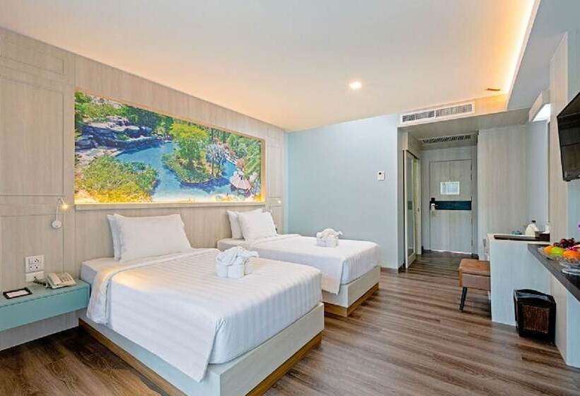 Premium Room, Duangjitt Resort, Phuket