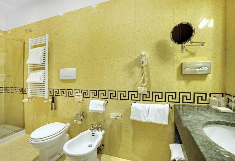 اتاق لوکس, Dona Palace