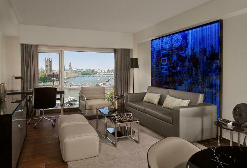 带河湖景观的套房, Park Plaza London Riverbank