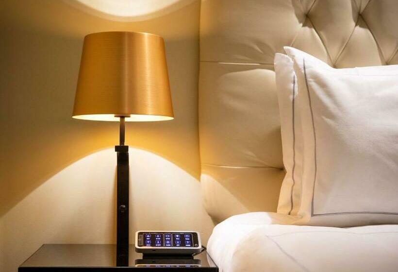 带河湖景观的套房, Park Plaza London Riverbank