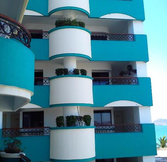 スイート, Playa Marina