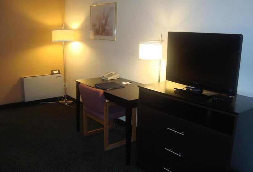 Люкс Кровать Кинг, Travelodge By Wyndham Bracebridge
