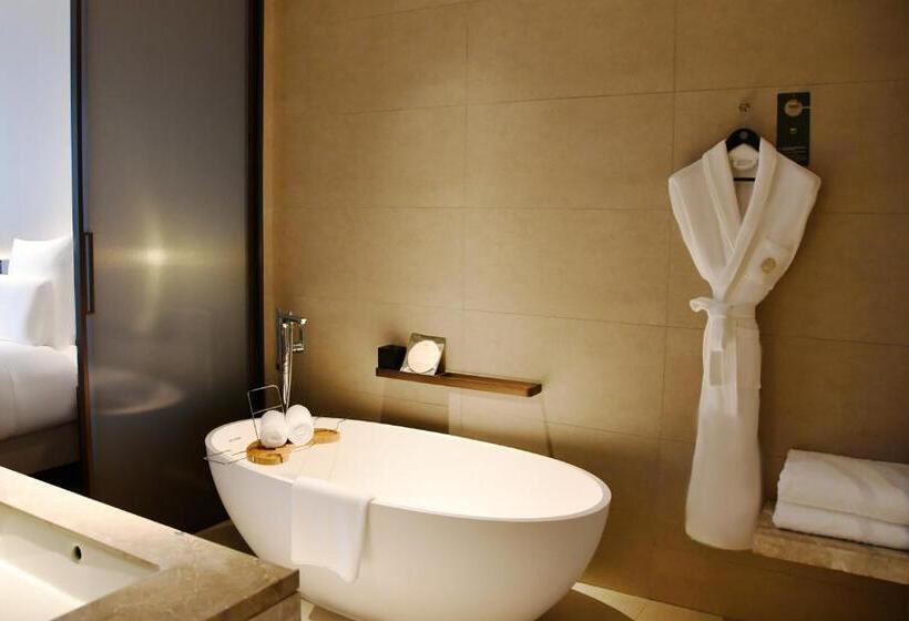이그제큐티브 룸 킹사이즈 침대, Pullman Yueyang
