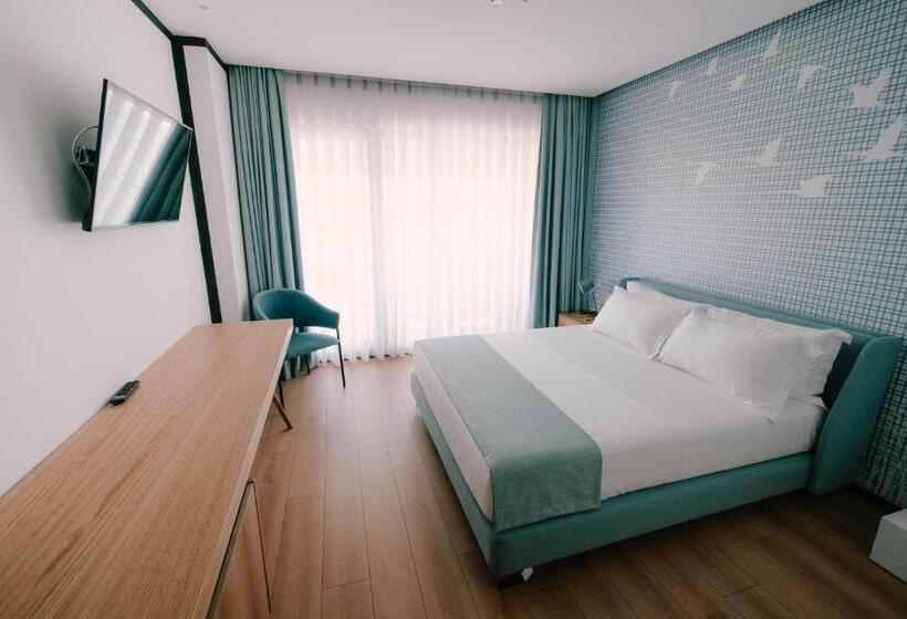 带海景的标准房, Amara Hotel & Spa