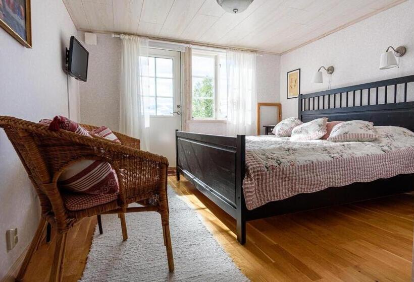 Номер Стандарт с Балконом, Soltägtgården