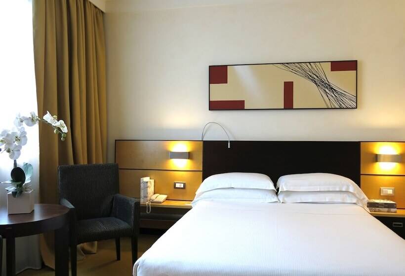 コンフォートルーム, Best Western Plus Hotel Le Favaglie