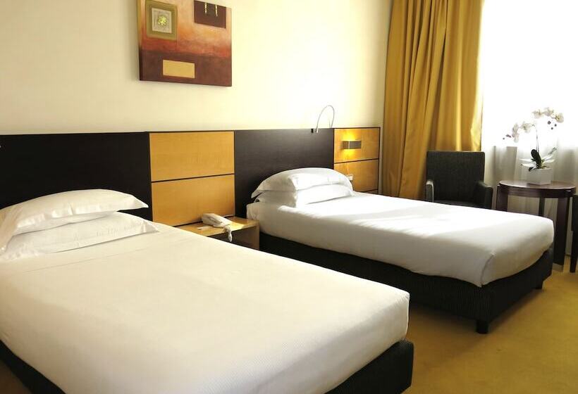 コンフォートルーム, Best Western Plus Hotel Le Favaglie