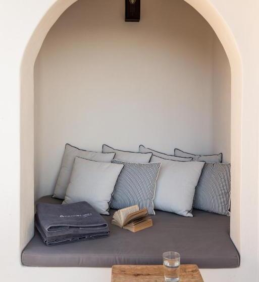 سوئیت سینیور, Porto Fira Suites