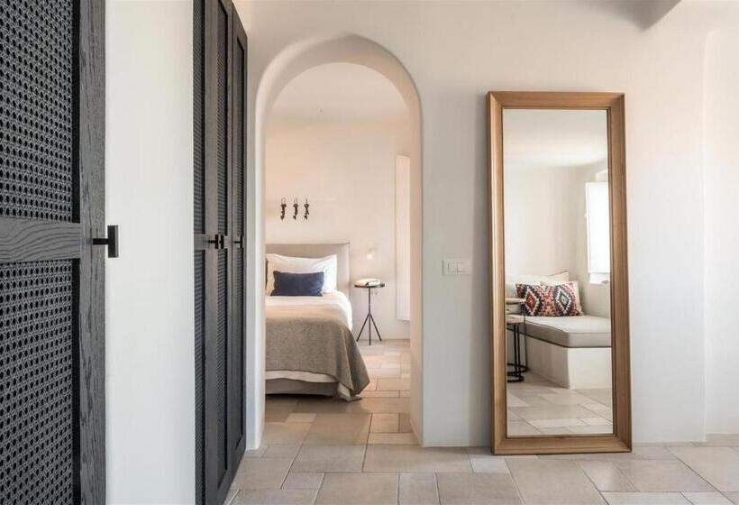 سوئیت با چشم‌انداز, Porto Fira Suites