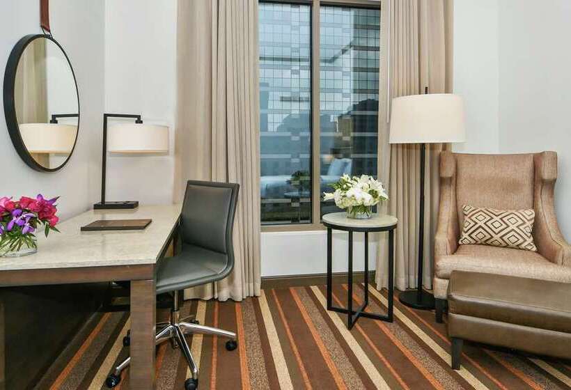 סוויטת ג'וניור מיטת קינג, Hilton Dallas/park Cities