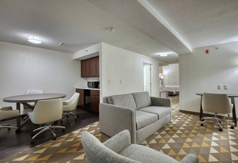 Suite, Holiday Inn Hotel & Suites Madison West, An Ihg